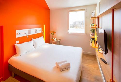 Ibis Budget Beauvais Aeroport Tillé Exteriör bild
