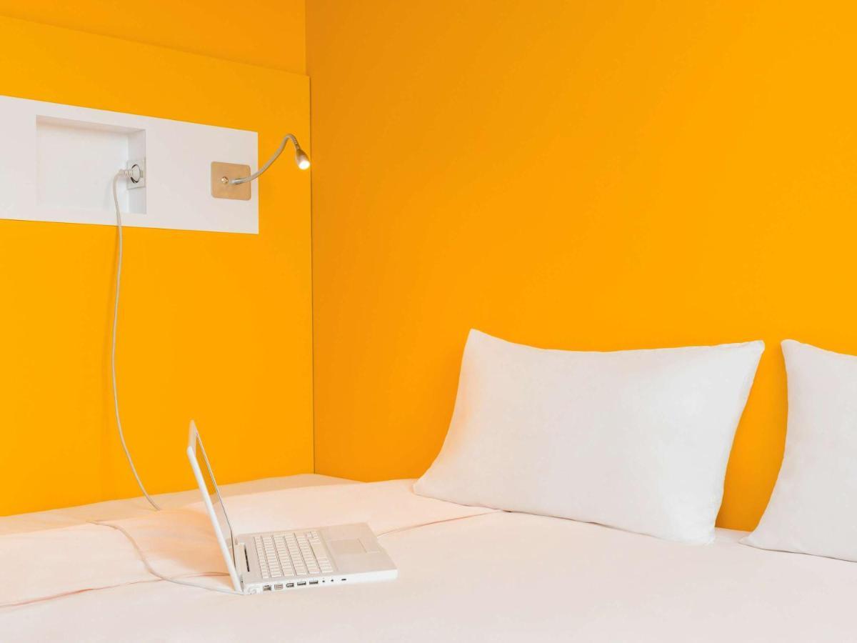 Ibis Budget Beauvais Aeroport Tillé Exteriör bild